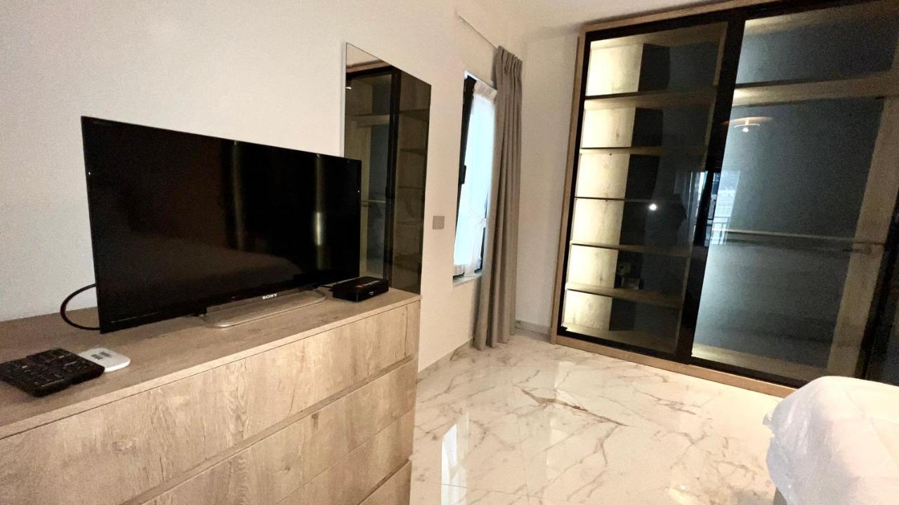 Zeus Tirana Suite Deluxe Dış mekan fotoğraf