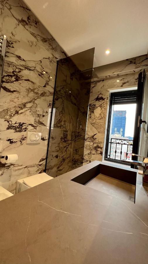 Zeus Tirana Suite Deluxe Dış mekan fotoğraf